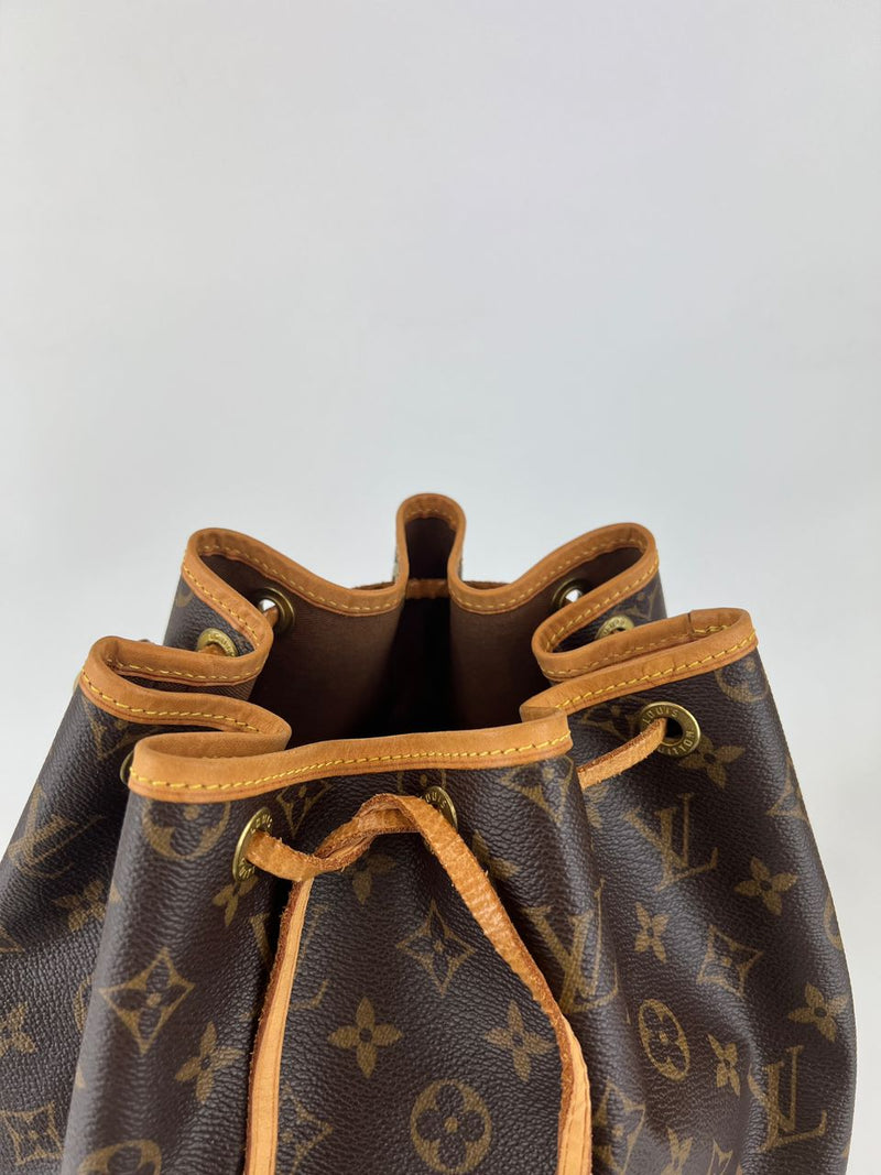 M46976 Monogram Canvas Noe Bucket Bag