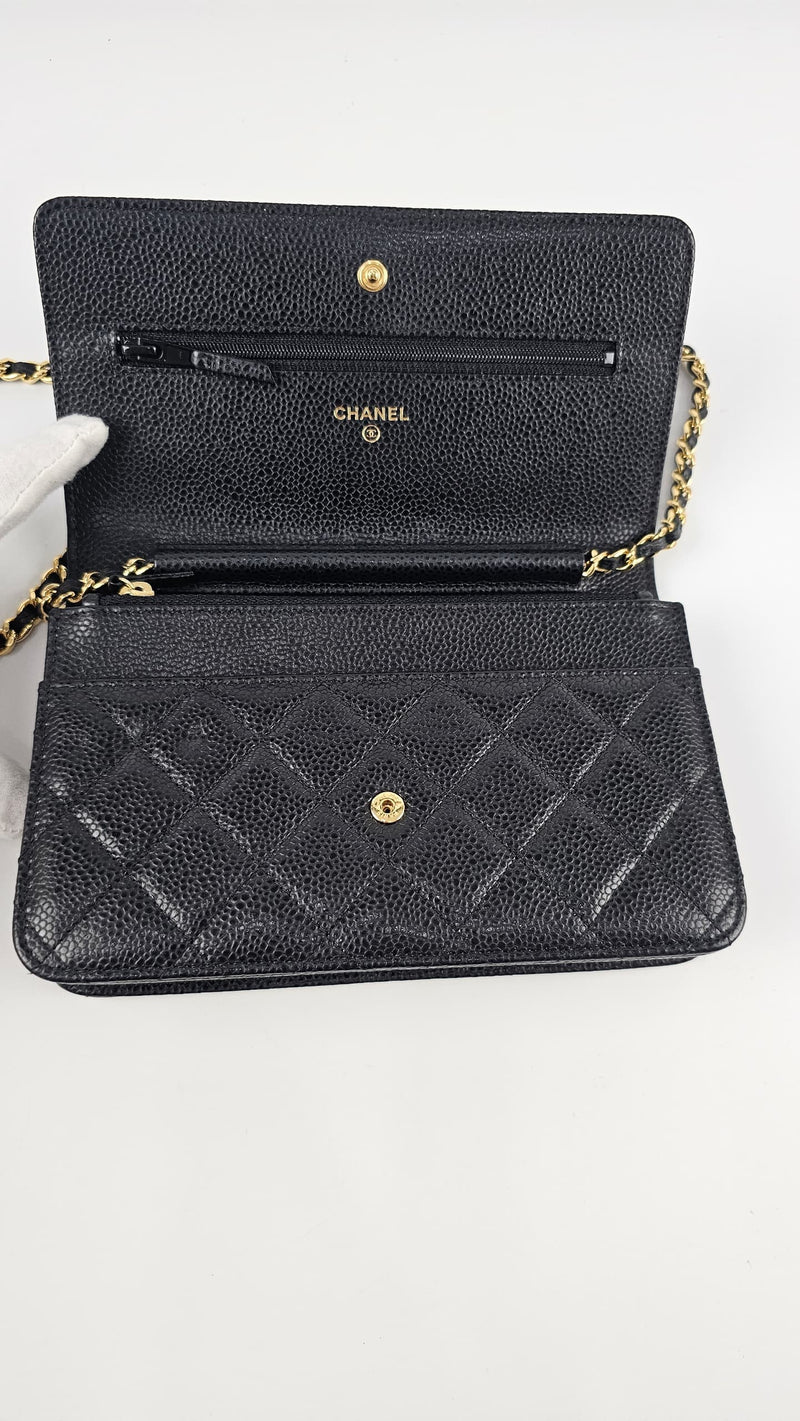 Black Caviar Wallet on Chain GHW