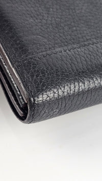 Black Taurillon Leather Capucines Wallet