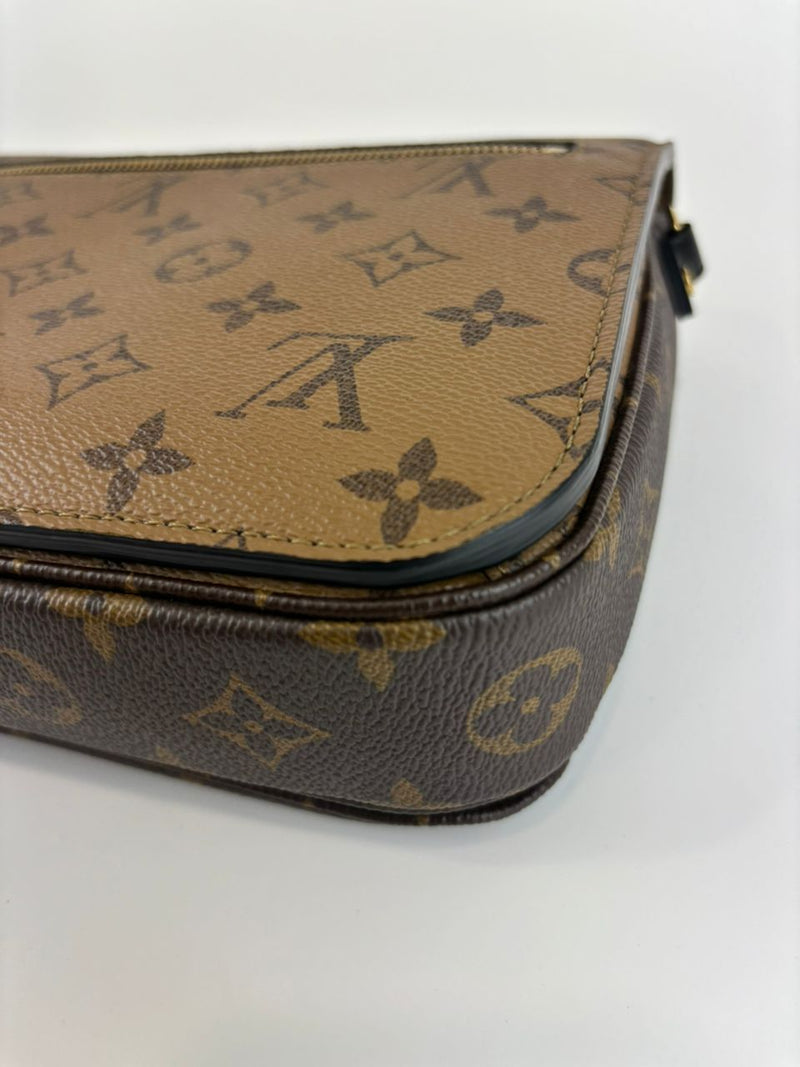 M44876 Monogram Reverse Pochette Metis (RFID)