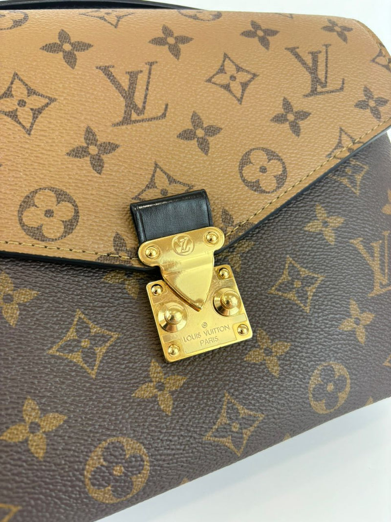 M44876 Monogram Reverse Pochette Metis (RFID)