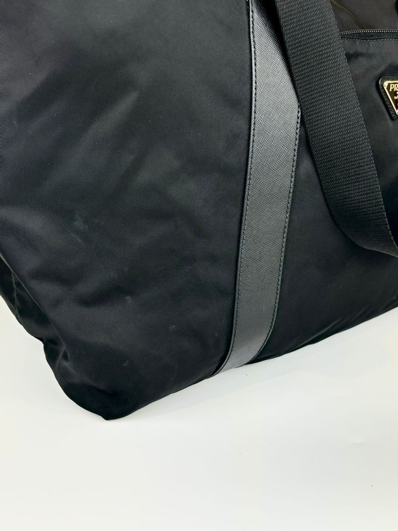 V49Z Nylon and Saffiano Leather Duffle Bag Nero