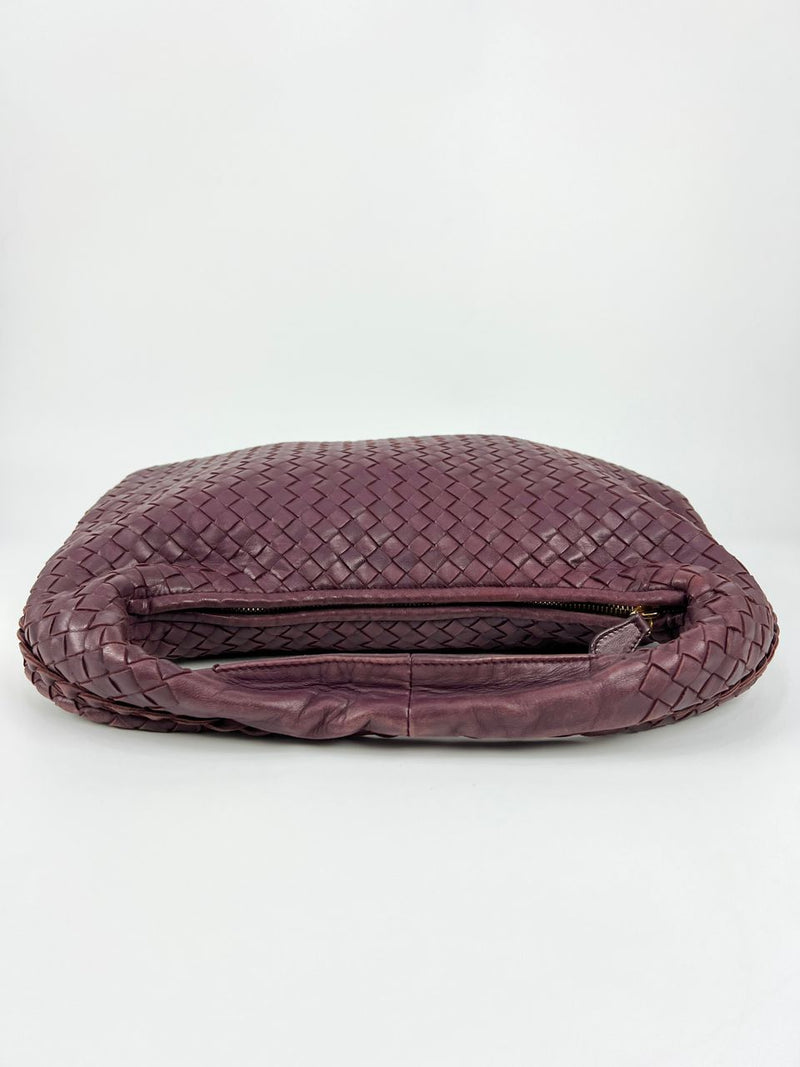 Intrecciato Medium Hobo in Aubergine