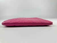 Large O-Case in Hot Pink Quilted Caviar