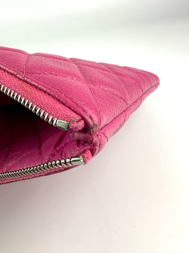 Large O-Case in Hot Pink Quilted Caviar