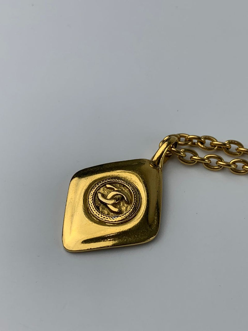 1980s Vintage Gold Chain & CC Lozenge Pendant