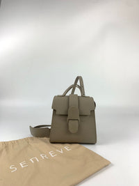 Alunna Bag in Pebbled Leather Sand