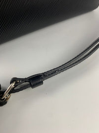 Black Epi Leather Speedy Bandoulière 25