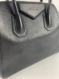 Small Antigona in Black Goatskin