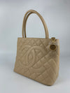 Medallion Tote in Beige Caviar GHW