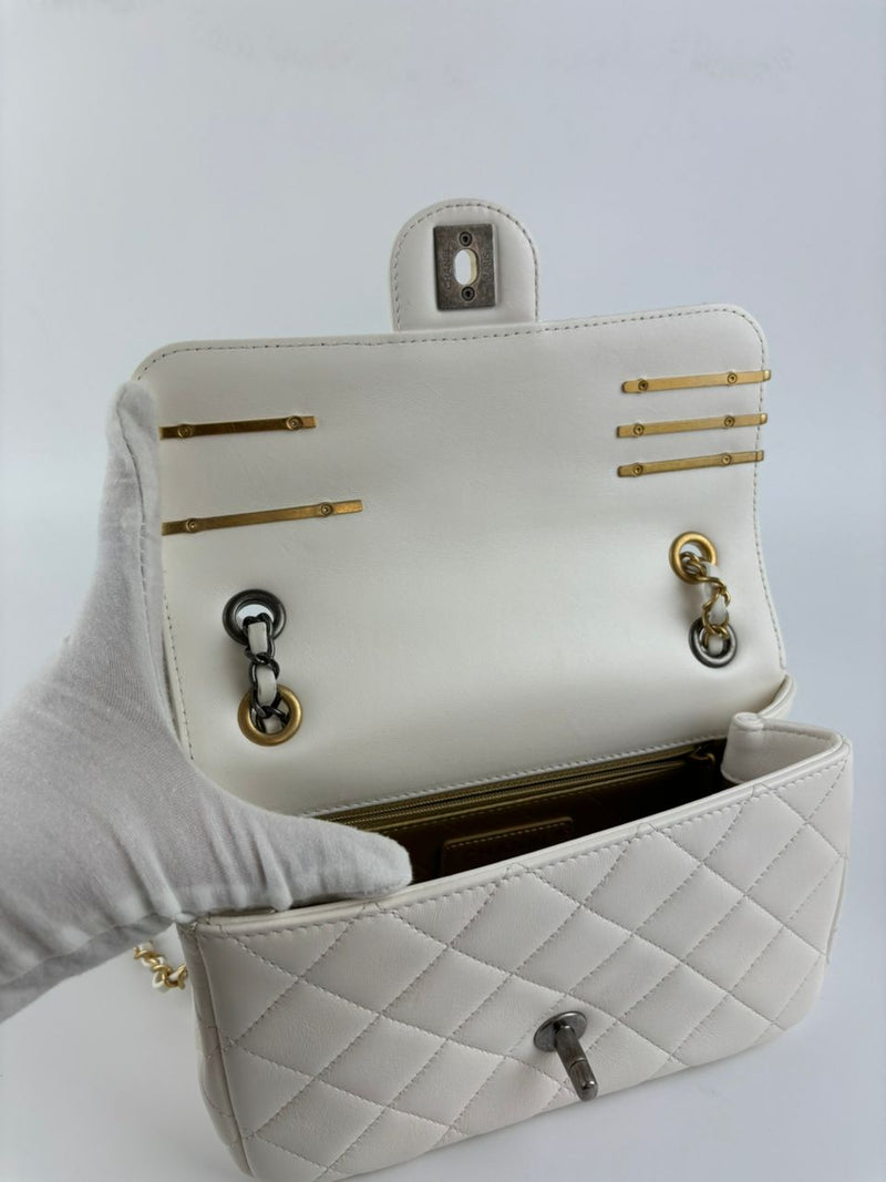 AS2979 Mini Coco Clips Flap White Lambskin Quilted