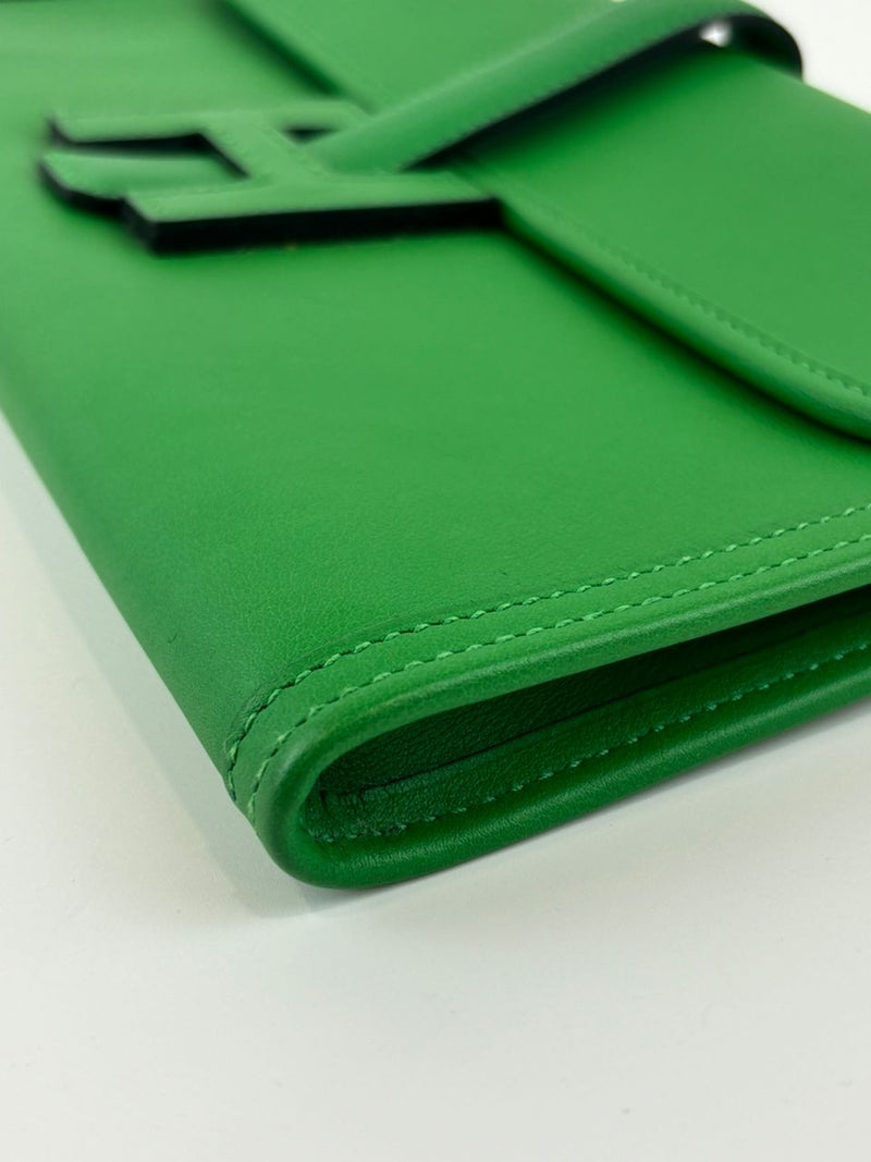 Jige Clutch in Green