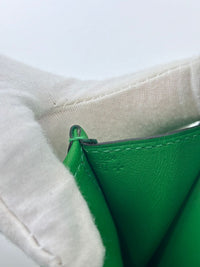 Jige Clutch in Green