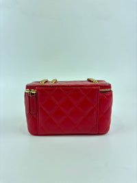 AP3044 Quilted Small Pillow Crush Vanity Case With Chain Red Lambskin GHW