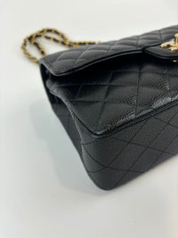 A01113 Small Classic Flap Black Caviar GHW