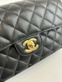 A01113 Small Classic Flap Black Caviar GHW