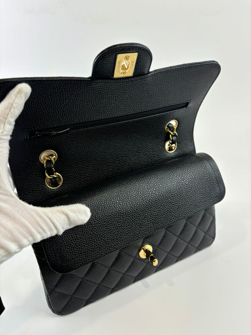 A01113 Small Classic Flap Black Caviar GHW