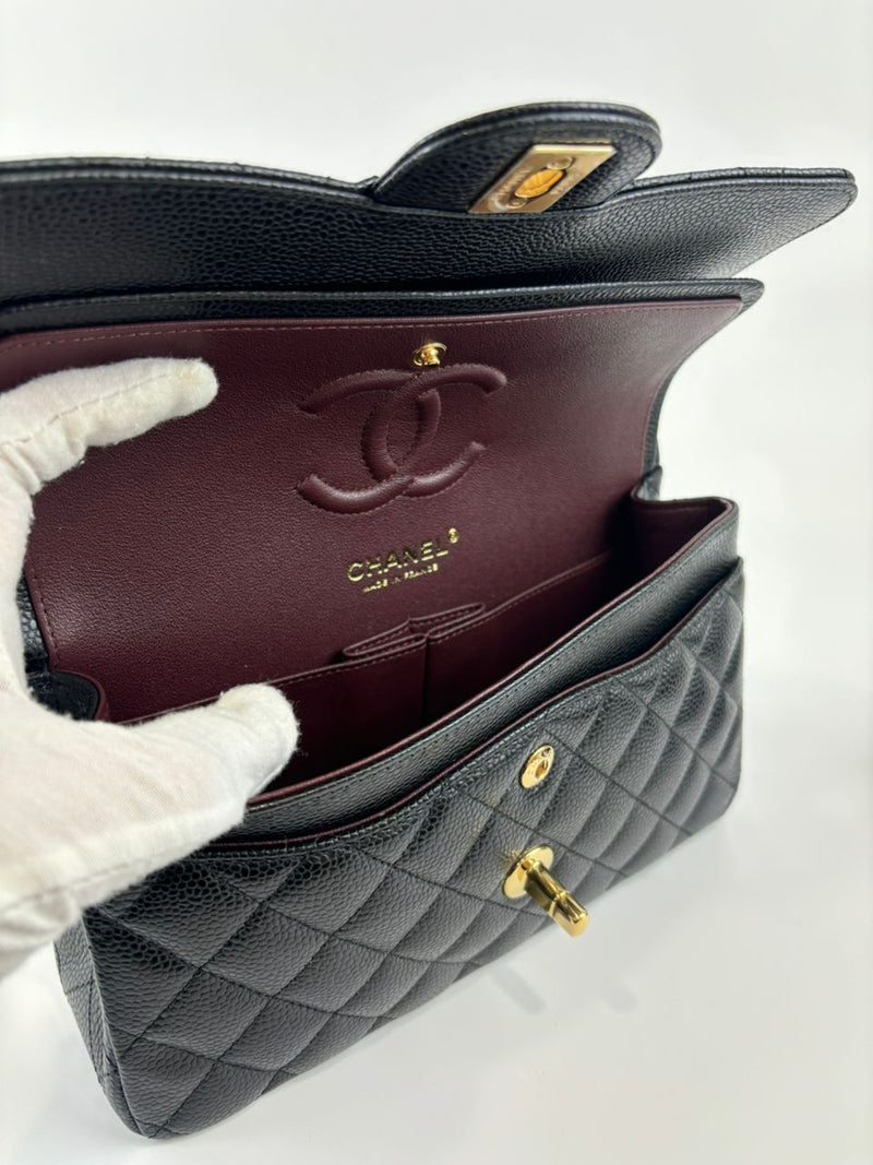 A01113 Small Classic Flap Black Caviar GHW