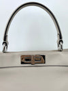 8BN290 Vitello Seta Lace Up Medium Peekaboo Iconic Satchel Grigio Polvere