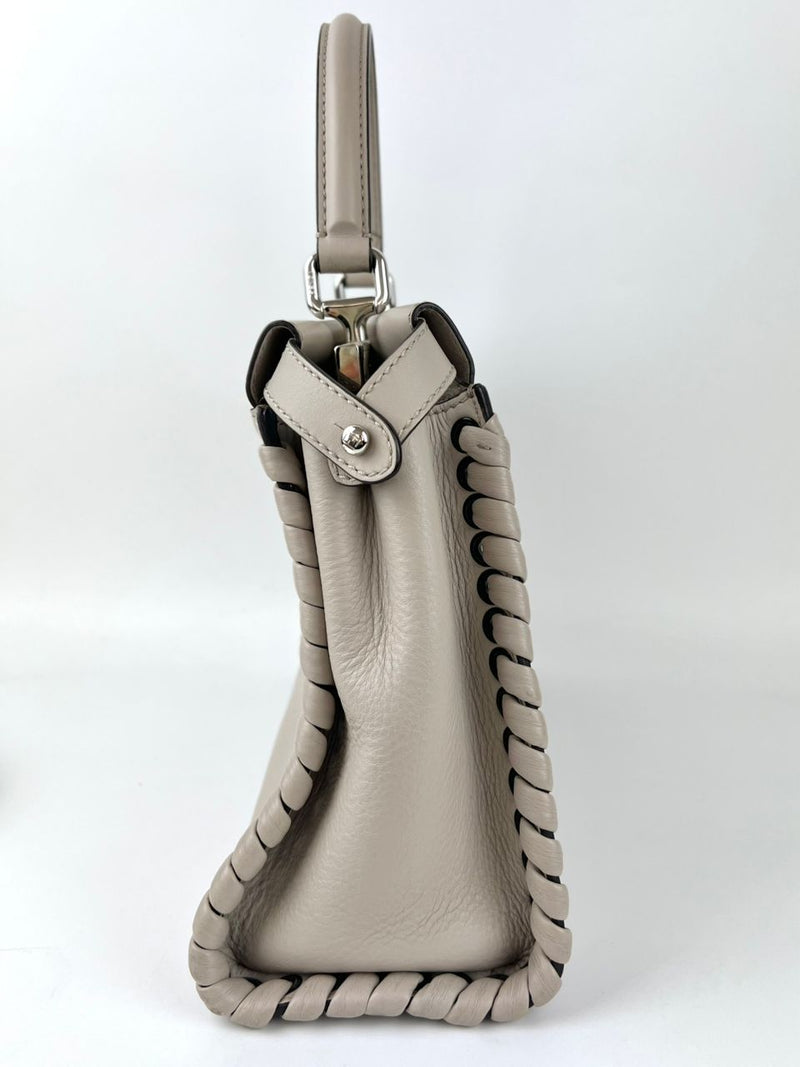 8BN290 Vitello Seta Lace Up Medium Peekaboo Iconic Satchel Grigio Polvere