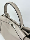 8BN290 Vitello Seta Lace Up Medium Peekaboo Iconic Satchel Grigio Polvere