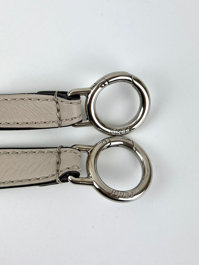 8BN290 Vitello Seta Lace Up Medium Peekaboo Iconic Satchel Grigio Polvere