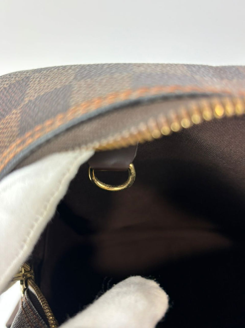 Olav MM Damier Ebene