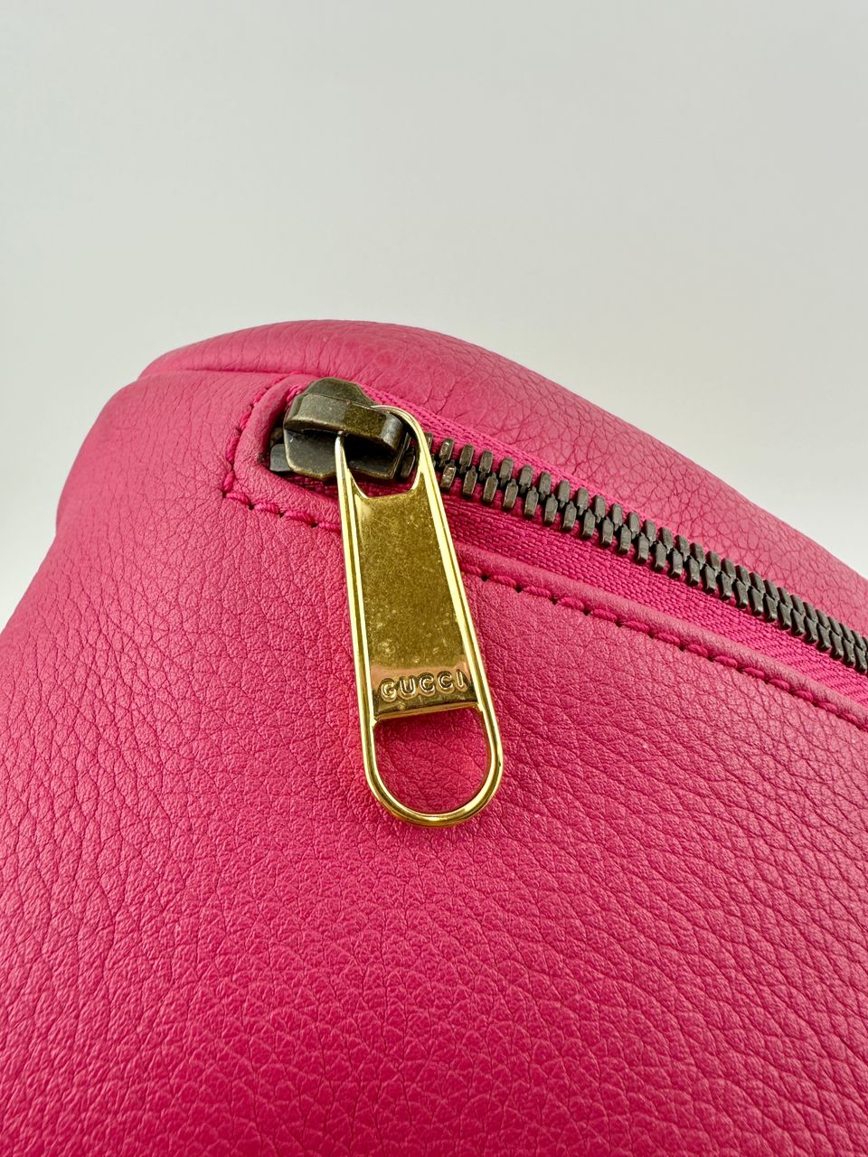 Retro Print GUCCI Pink Leather Belt Bag