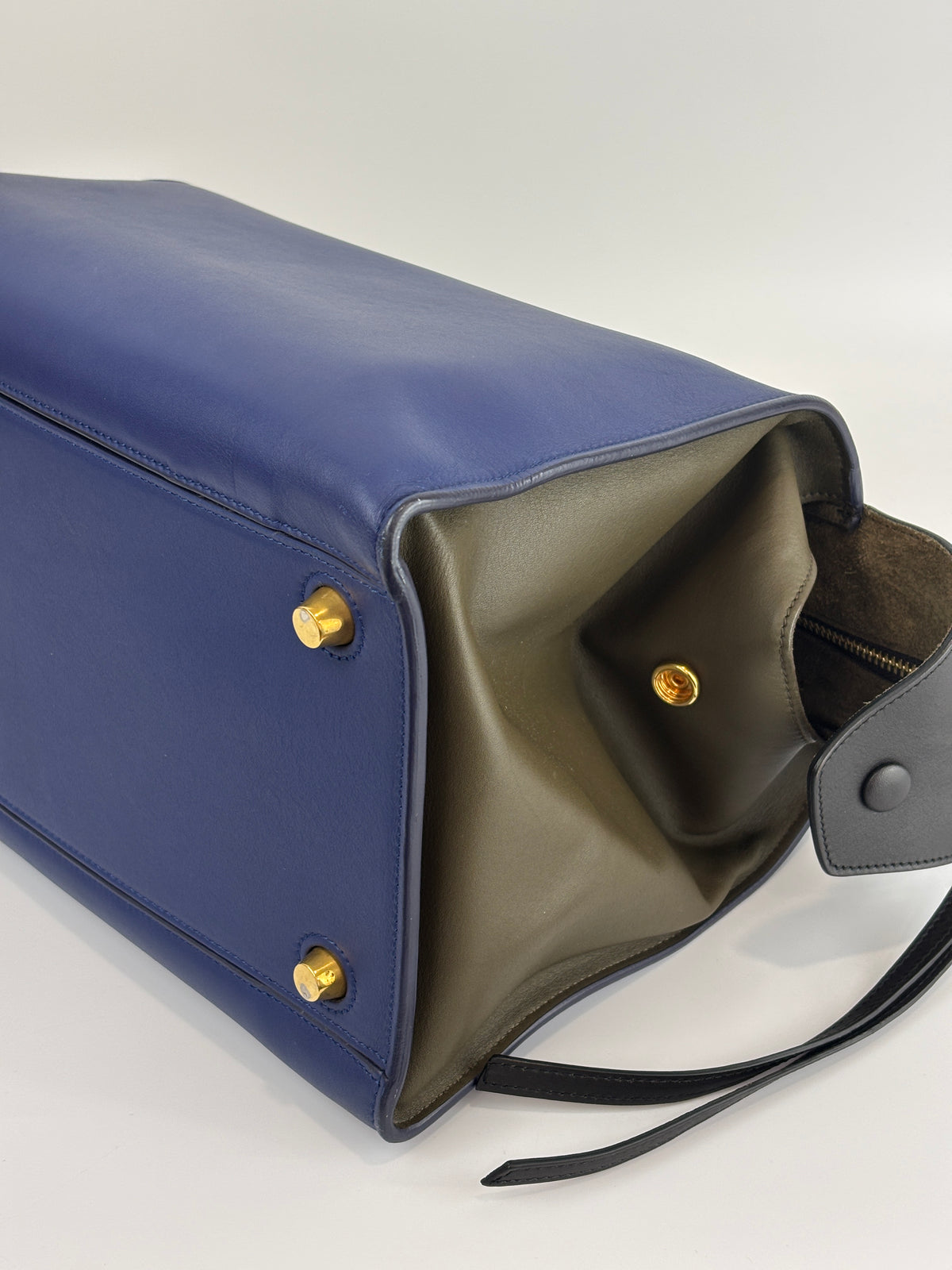 Small Smooth Blue Calfskin Tricolor Ring Bag - Glampot