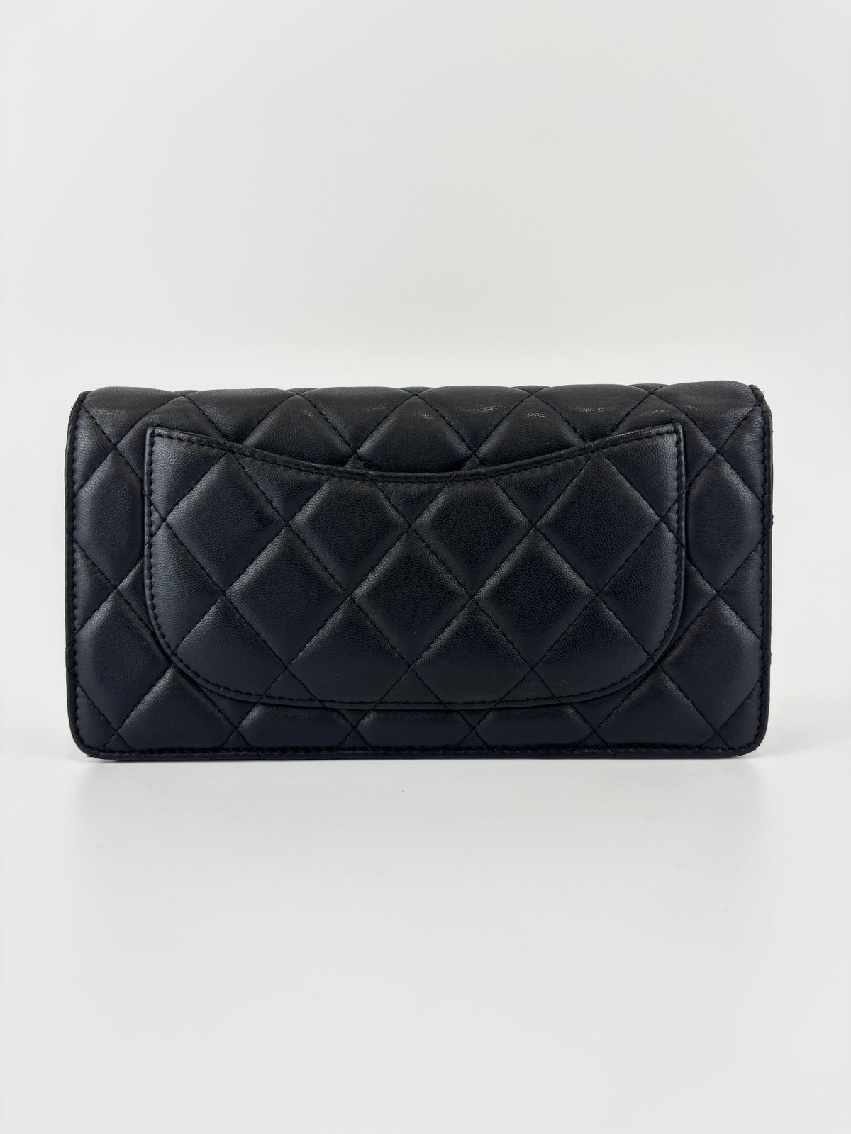 Chanel Bi-fold Yen Wallet in Black Lambskin SHW - Glampot