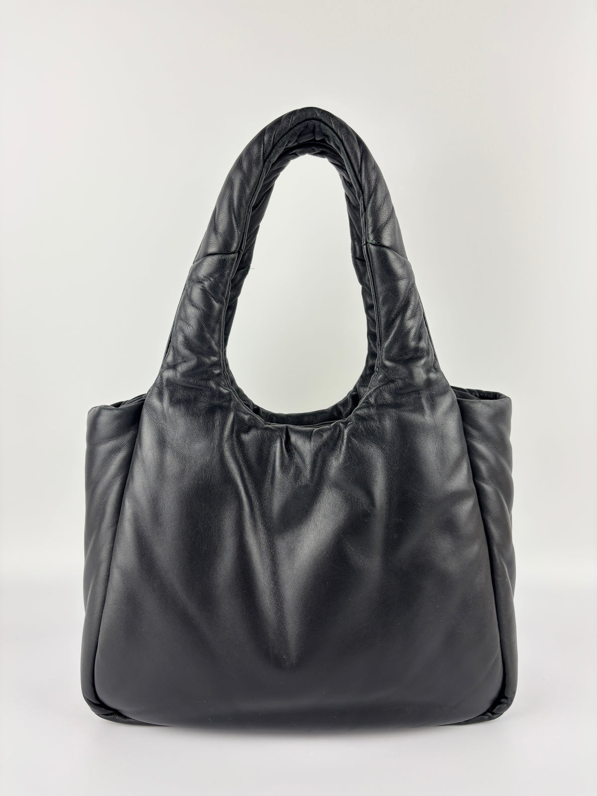 1BG413 Medium Padded Soft Nappa Leather Bag Black - Glampot