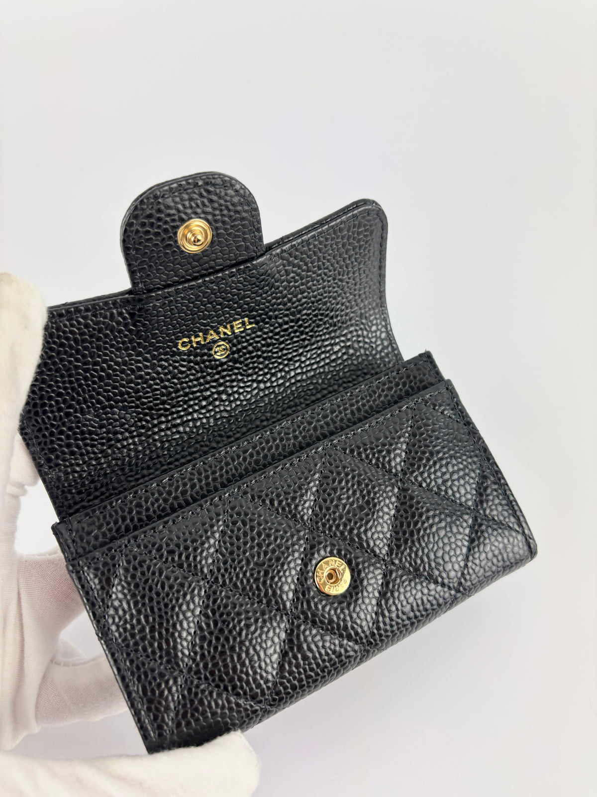 AP0212 Classic Flap Card Holder in Black Caviar GHW - Glampot