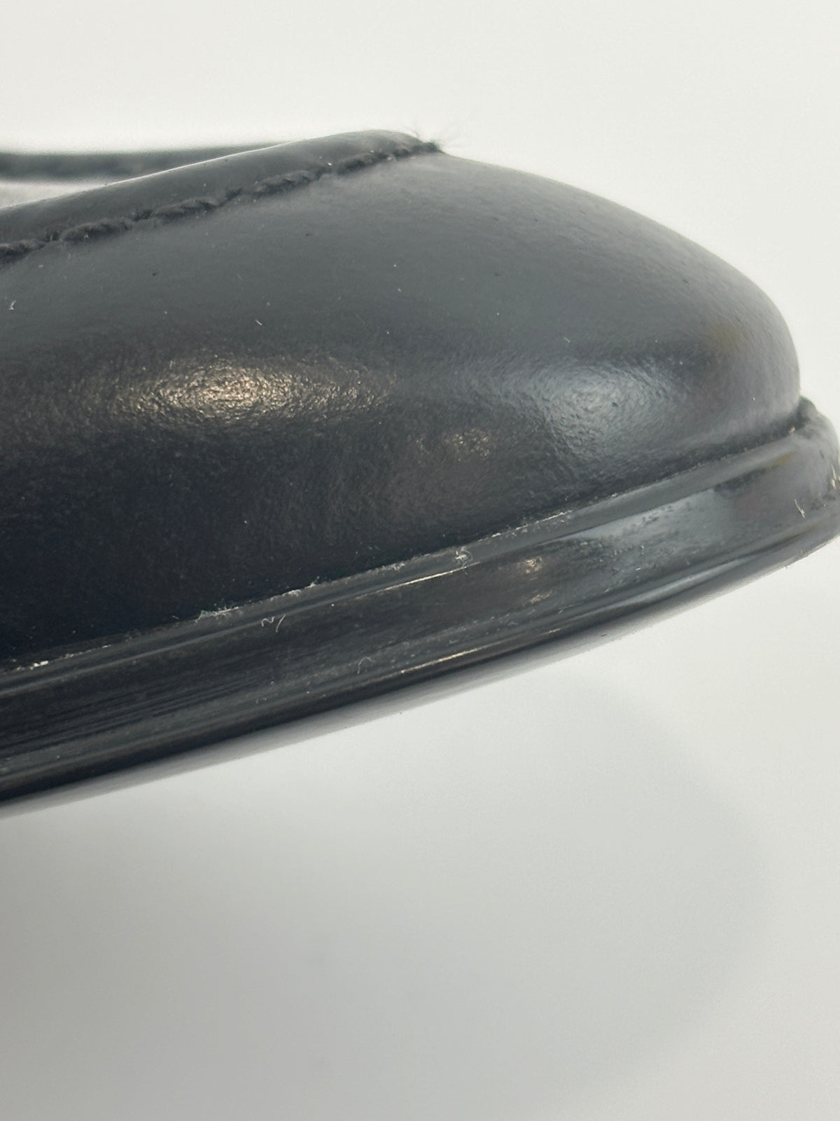 Salvatore Ferragamo Black Leather Loafers - Glampot