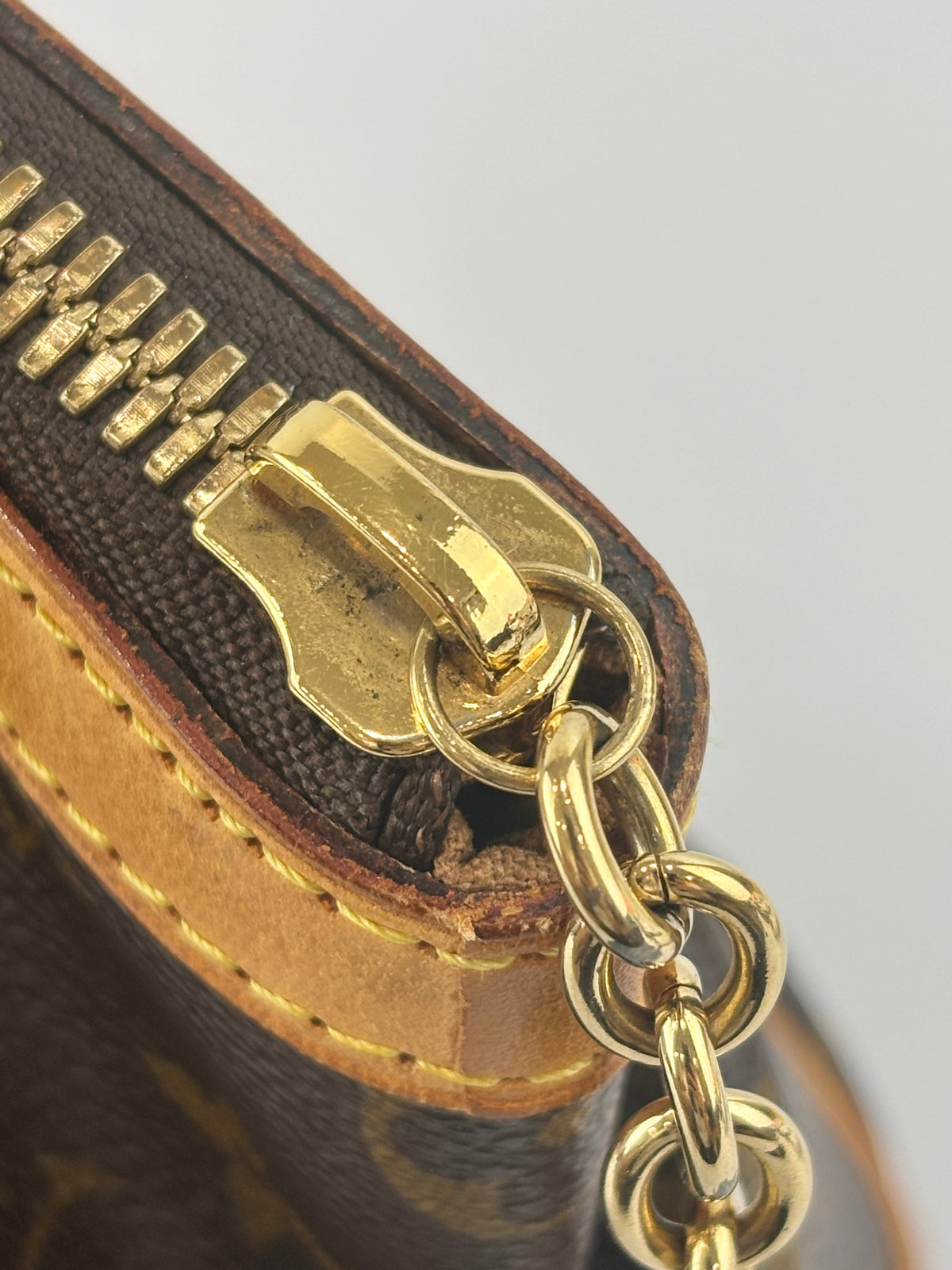 Louis Vuitton Tivoli PM Monogram Canvas - Glampot