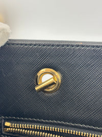 Salvatore Ferragamo Vara Ribbon Chain Shoulder Tote in Black - Glampot