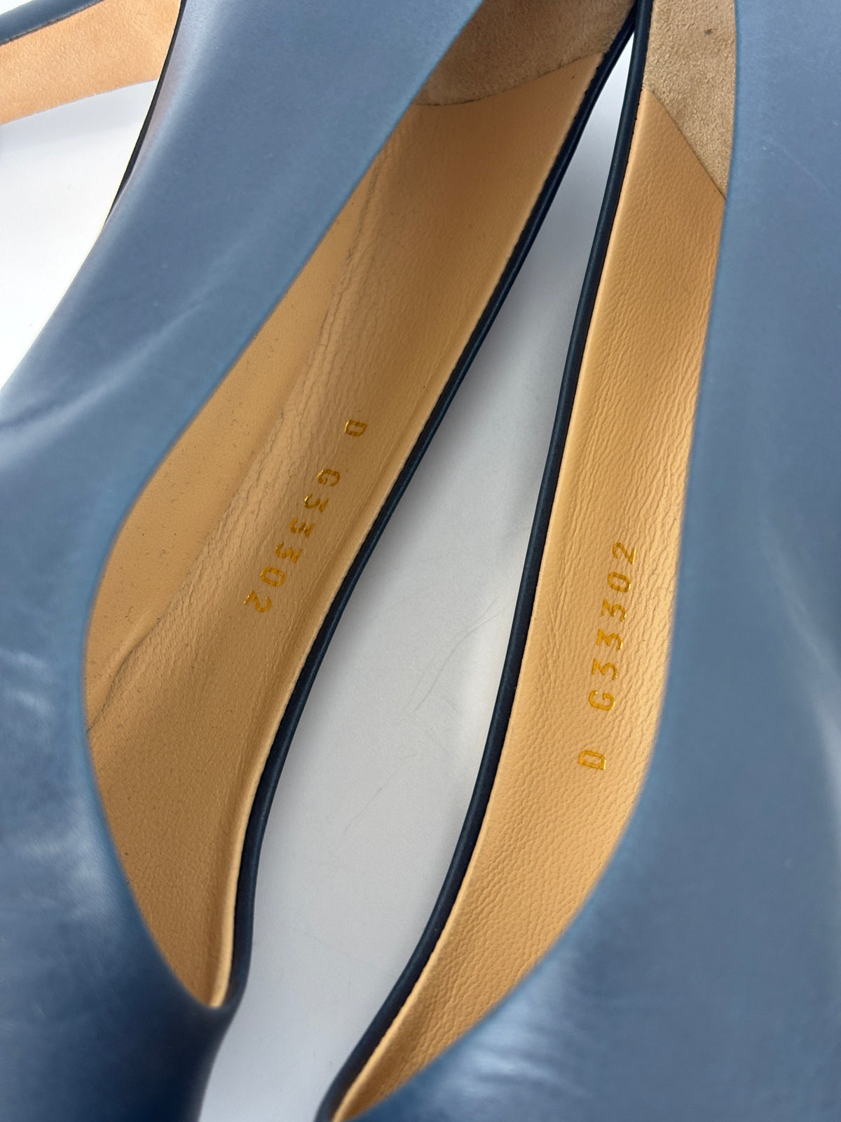 Navy Blue Leather Cap Toe Pumps Size 37.5 - Glampot