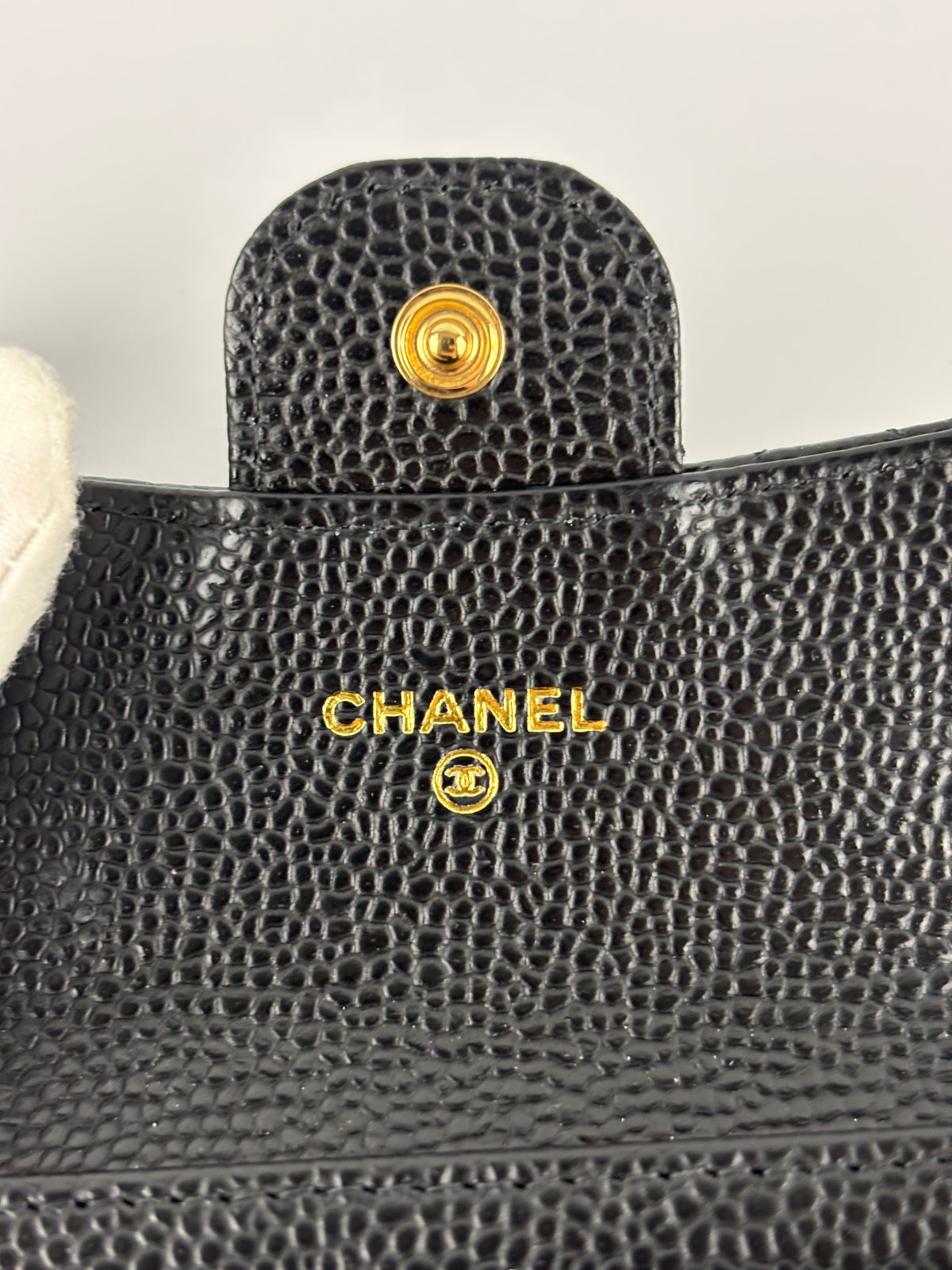 AP0212 Classic Flap Card Holder in Black Caviar GHW - Glampot