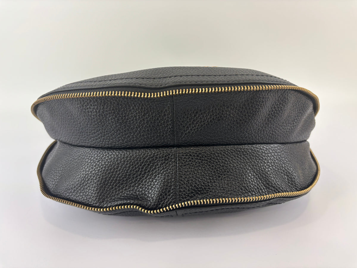 Marc Jacobs Groove Shoulder Bag in Black - Glampot