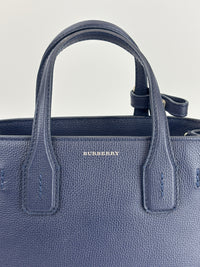 Small Banner Tote in Navy Blue - Glampot