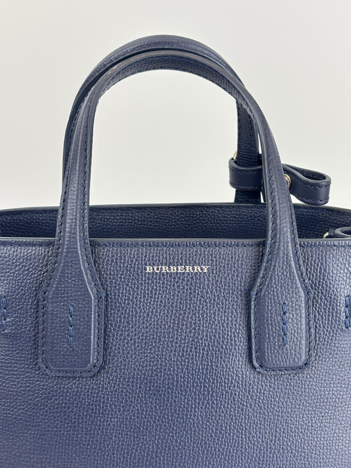 Small Banner Tote in Navy Blue - Glampot