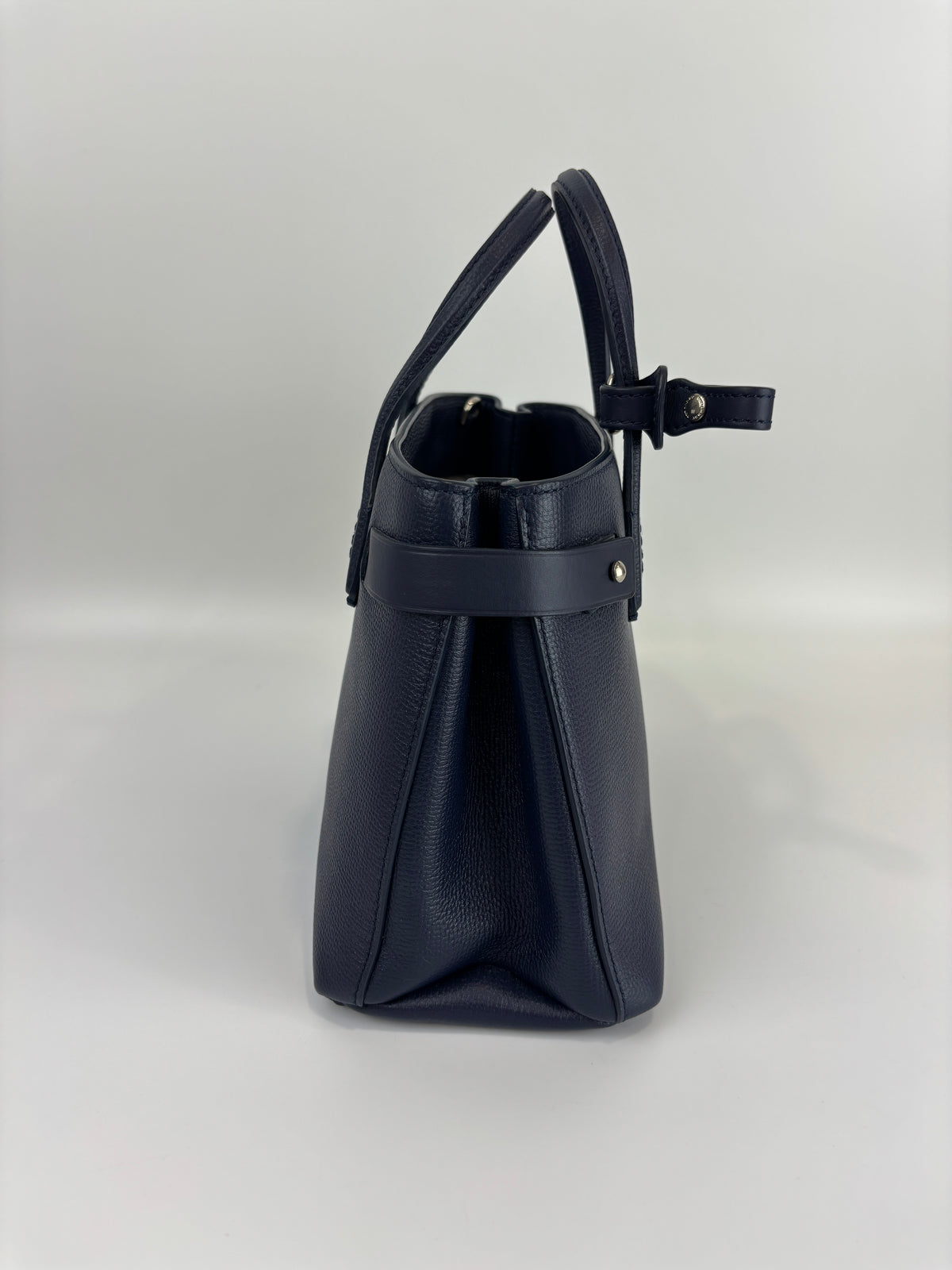 Small Banner Tote in Navy Blue - Glampot
