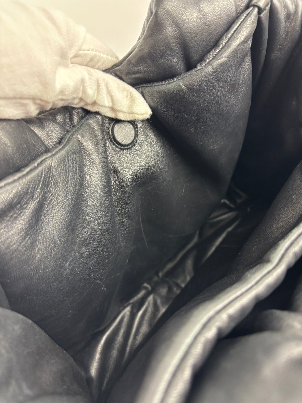 1BG413 Medium Padded Soft Nappa Leather Bag Black - Glampot