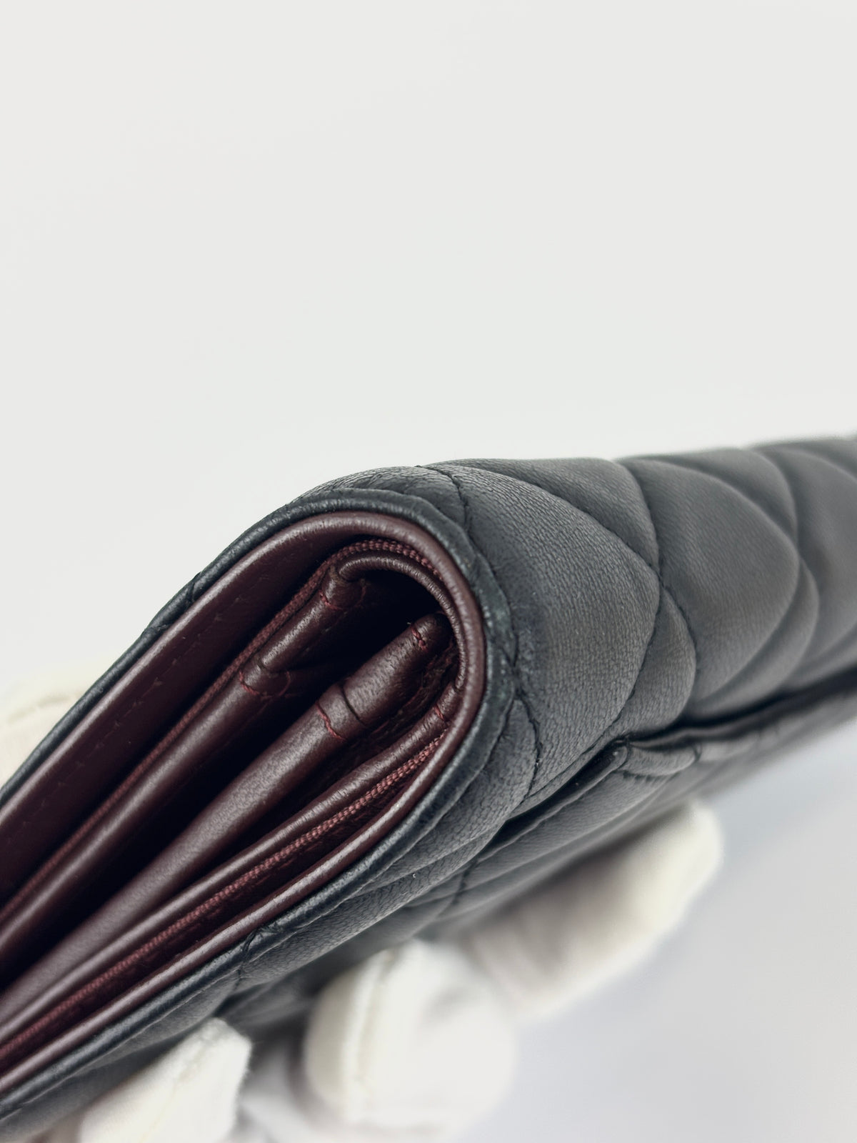 Chanel Bi-fold Yen Wallet in Black Lambskin SHW - Glampot