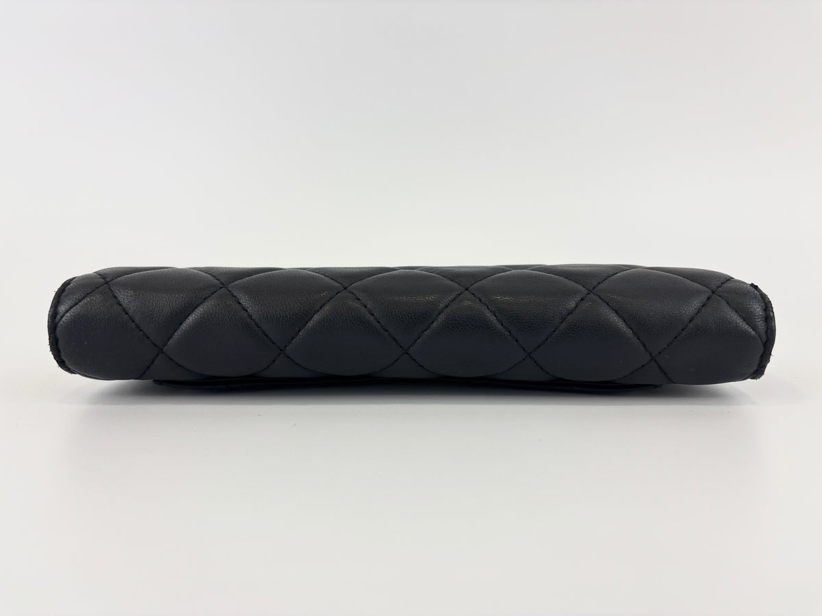 Chanel Bi-fold Yen Wallet in Black Lambskin SHW - Glampot