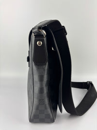 Damier Graphite Daniel Messenger Bag - Glampot