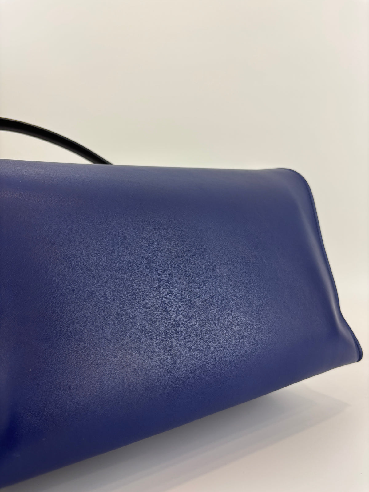 Small Smooth Blue Calfskin Tricolor Ring Bag - Glampot
