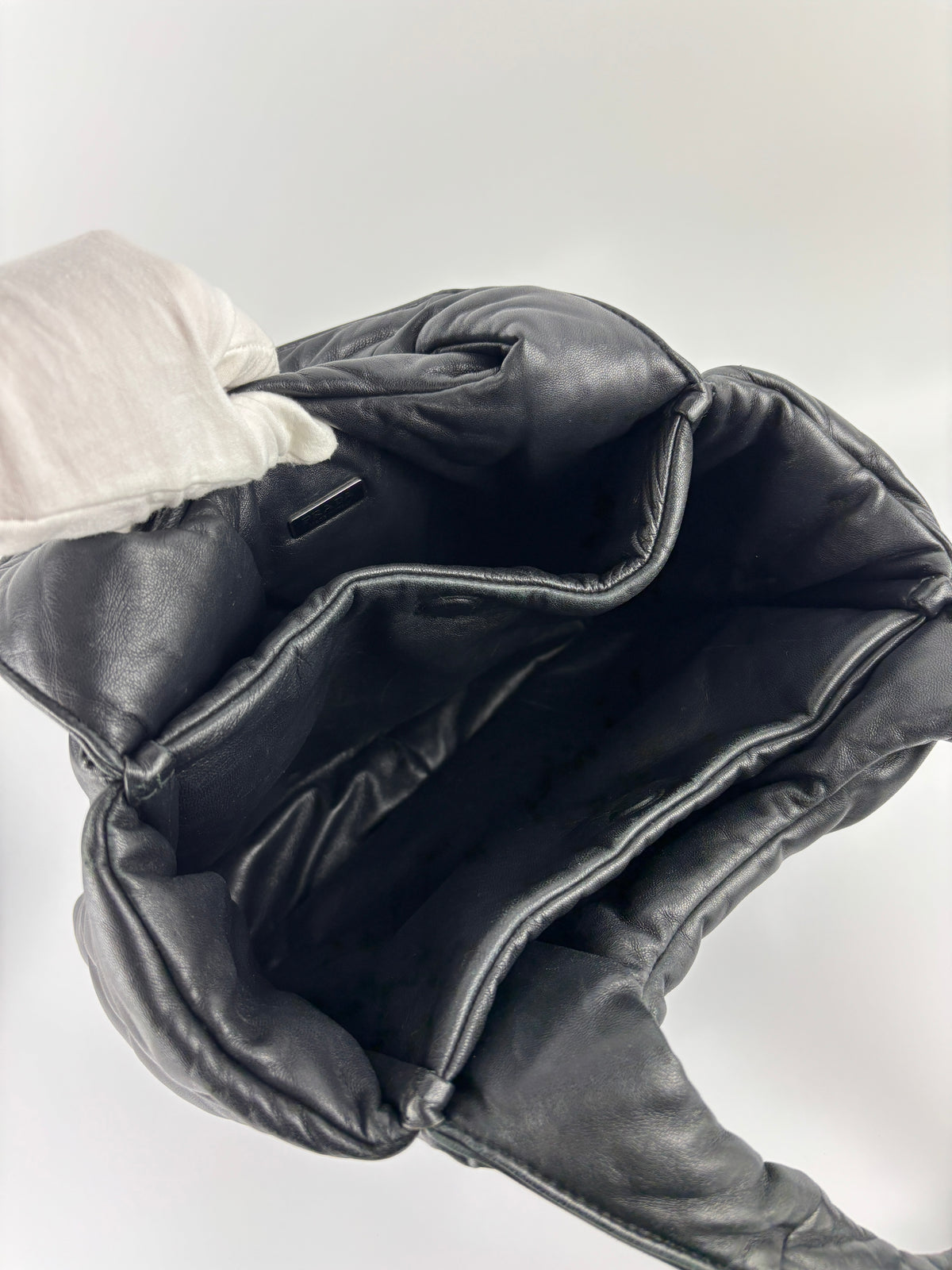 1BG413 Medium Padded Soft Nappa Leather Bag Black - Glampot