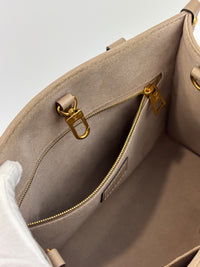 Louis Vuitton OnTheGo PM Bicolour Monogram Empreinte Tourterelle/Creme - Glampot