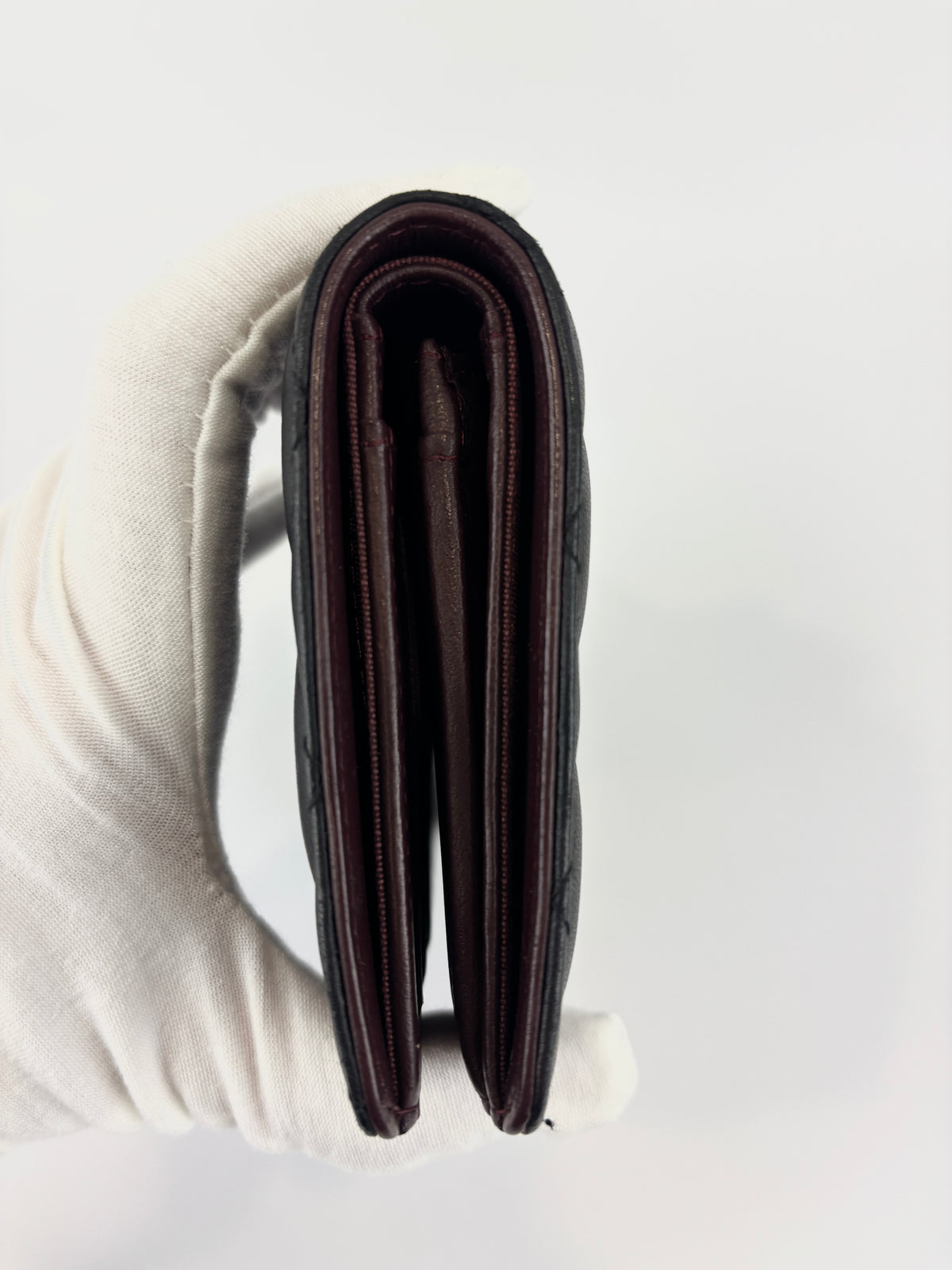 Chanel Bi-fold Yen Wallet in Black Lambskin SHW - Glampot