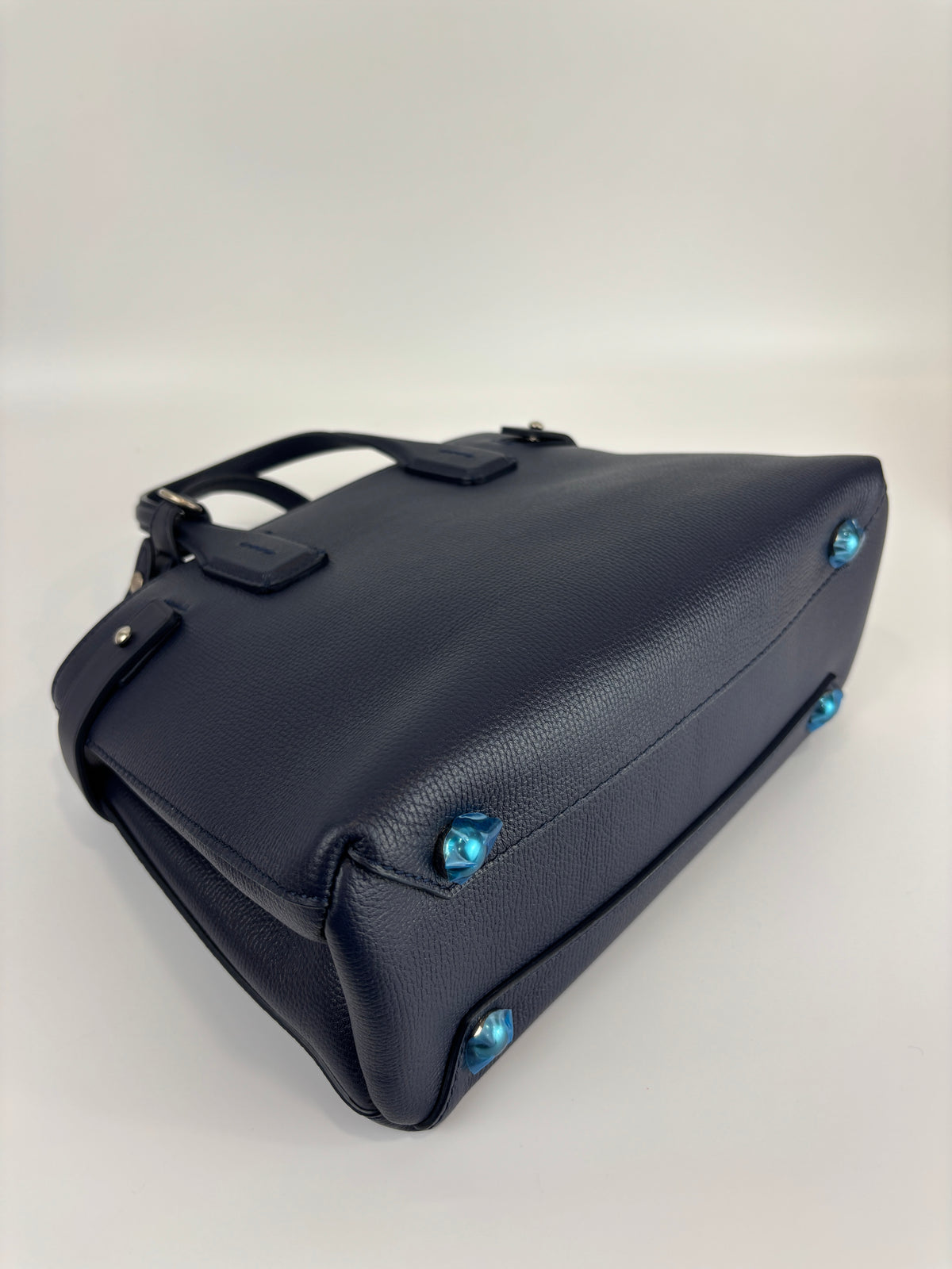 Small Banner Tote in Navy Blue - Glampot